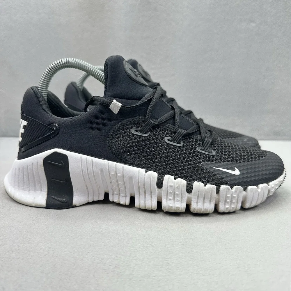 Womens Size 8 Nike Free Metcon 4 Shoes Black White Training Athletic Gym Sneaker